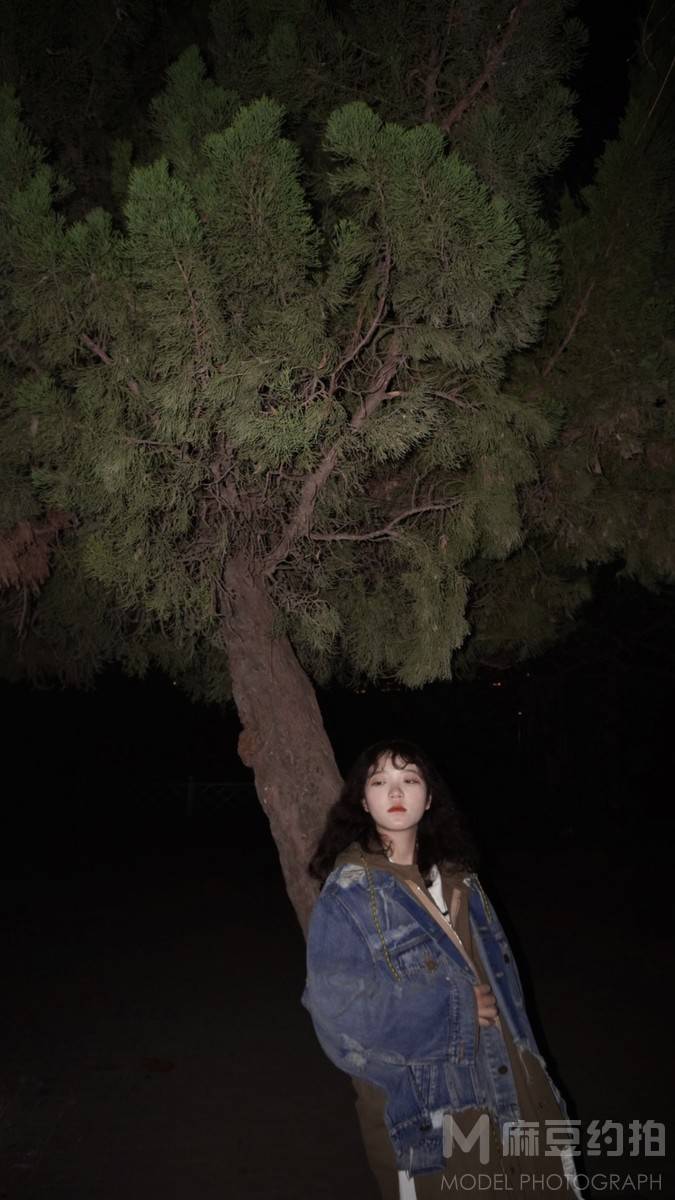 夜景模特