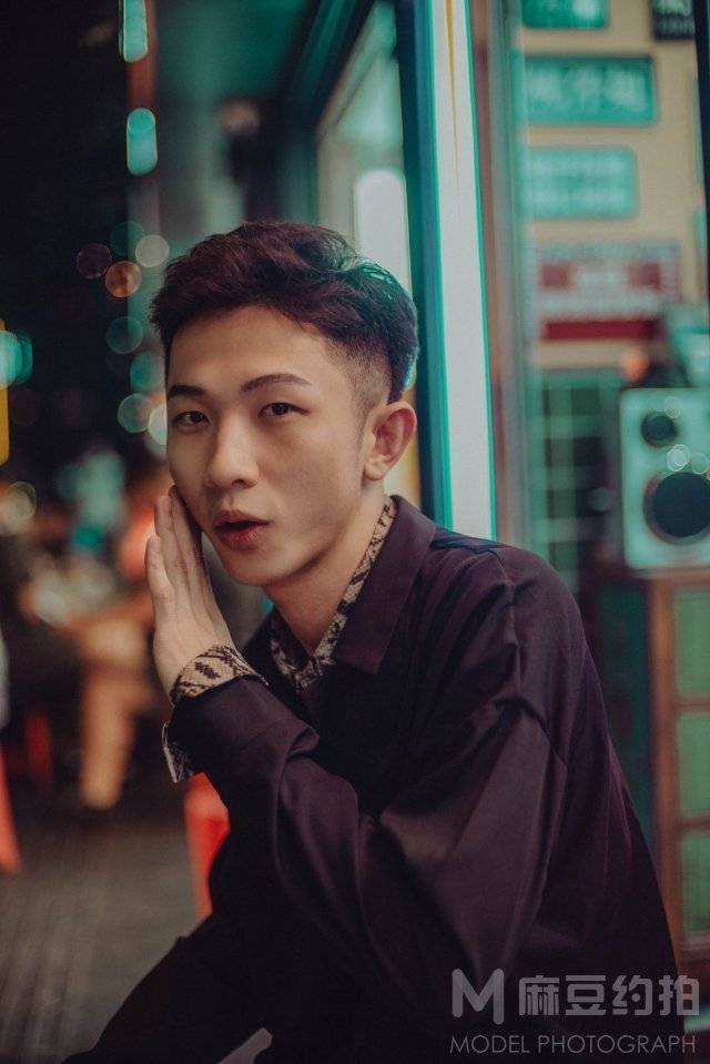 夜景模特