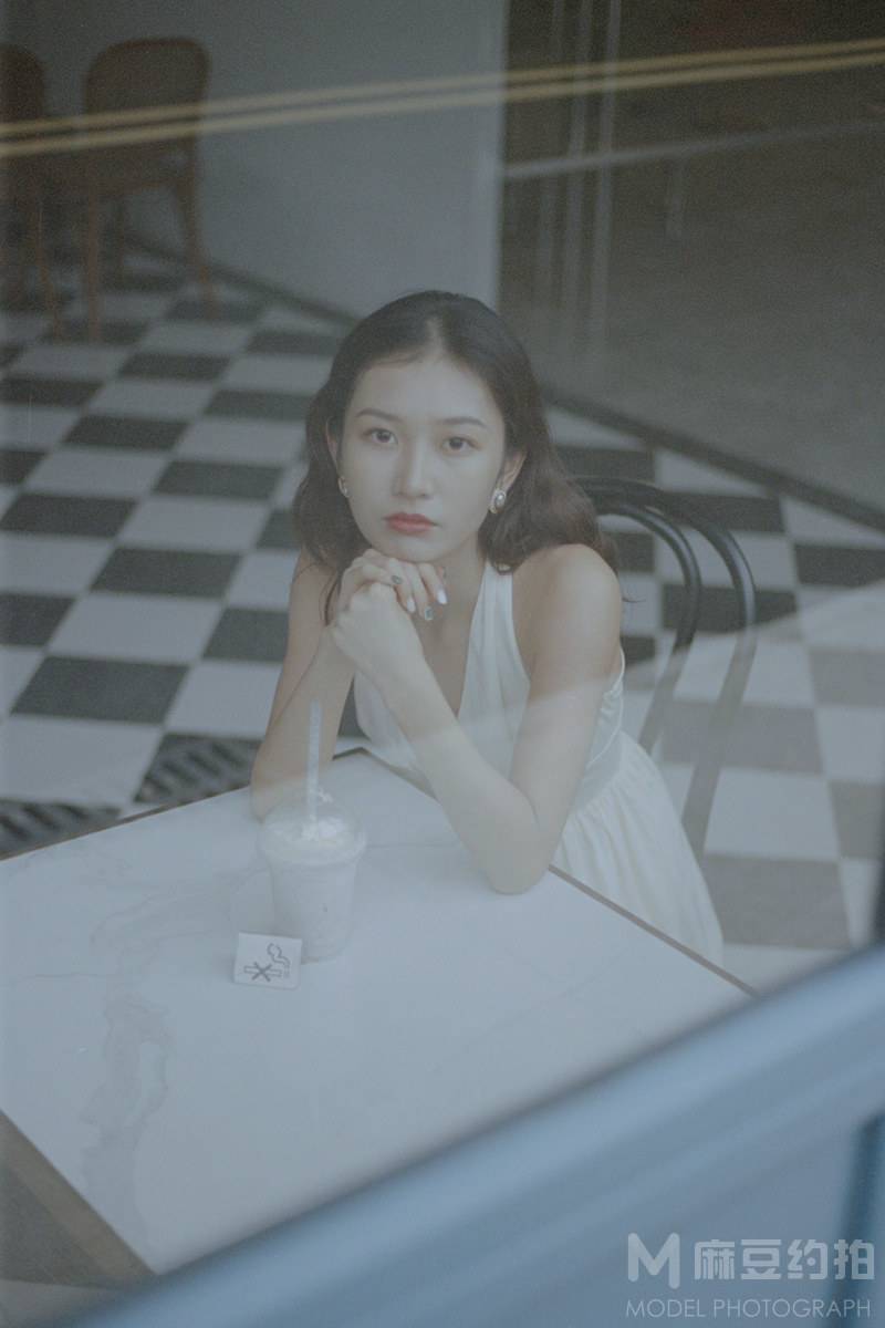 胶片模特
