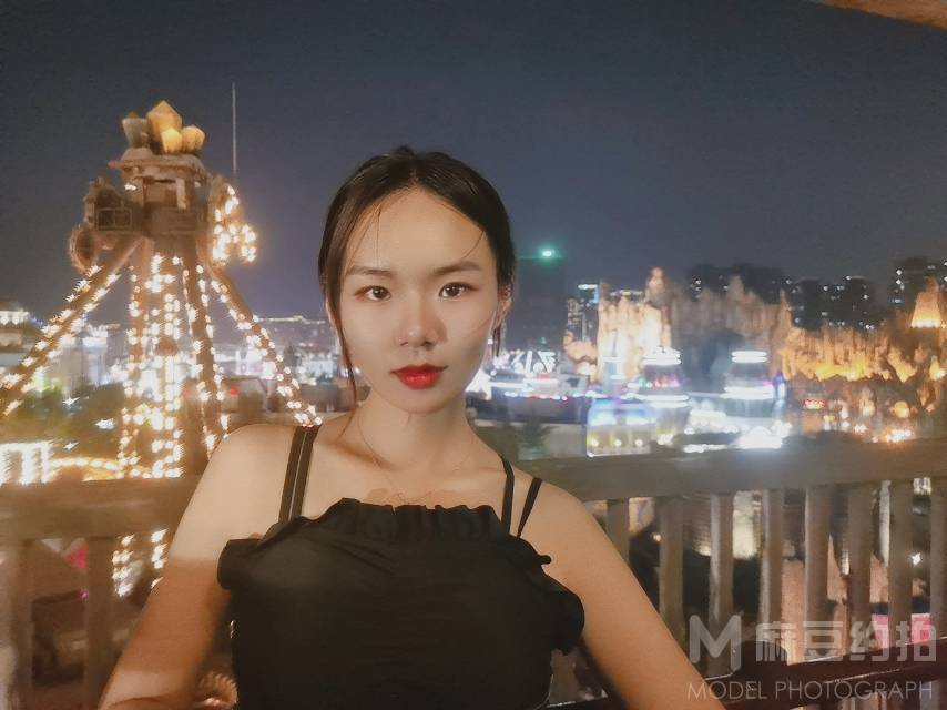 夜景模特