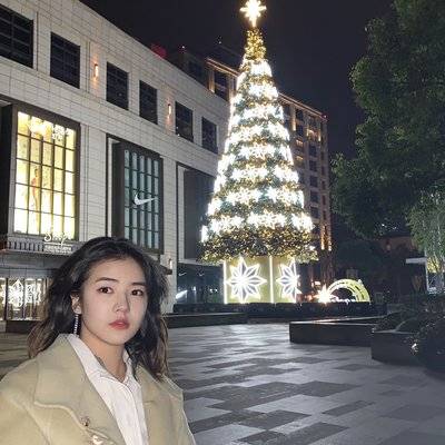 黑白模特