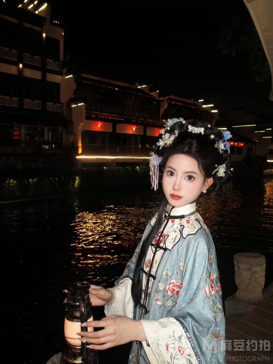 民国模特