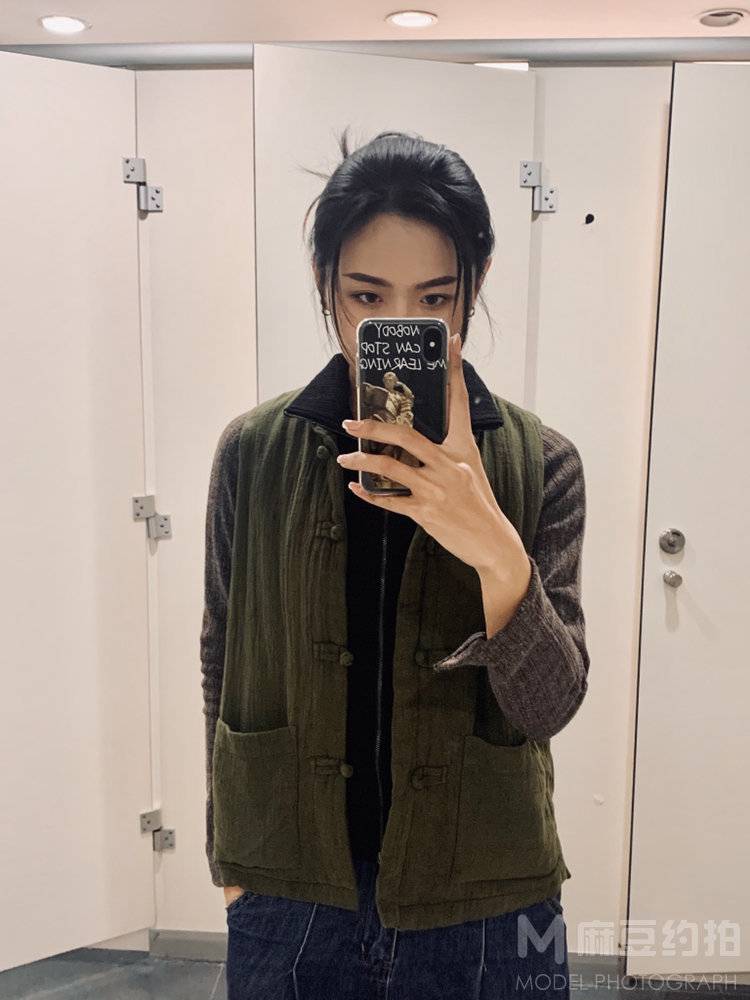 胶片模特
