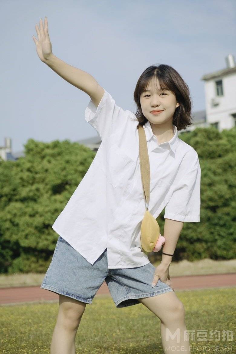 校园模特