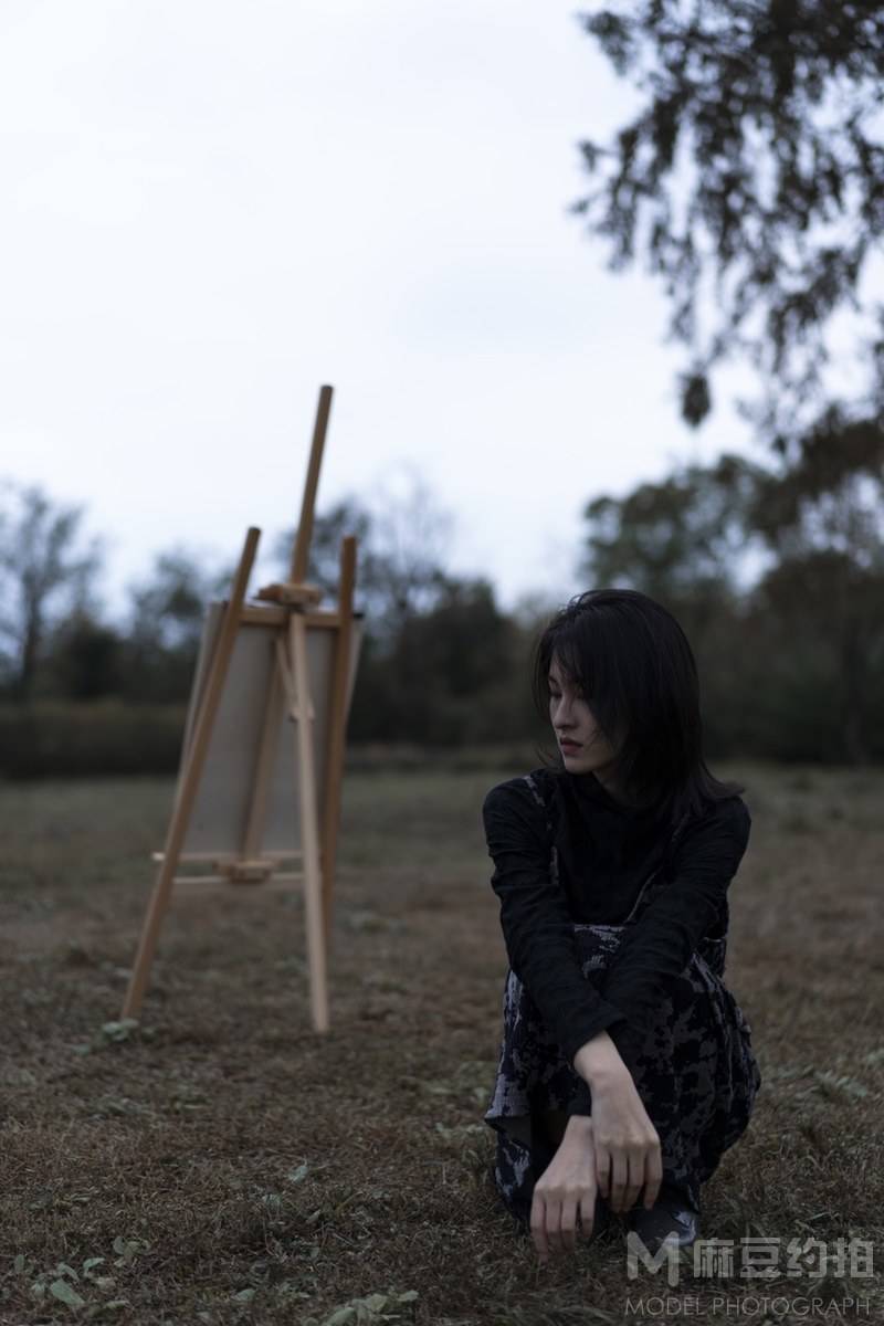 情绪模特