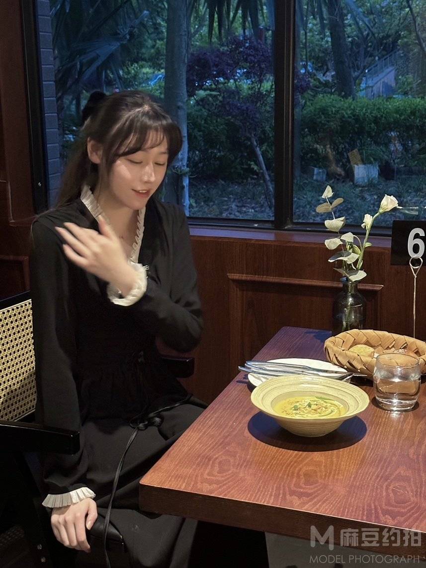 纪实模特