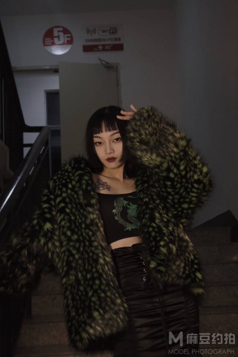 暗黑模特