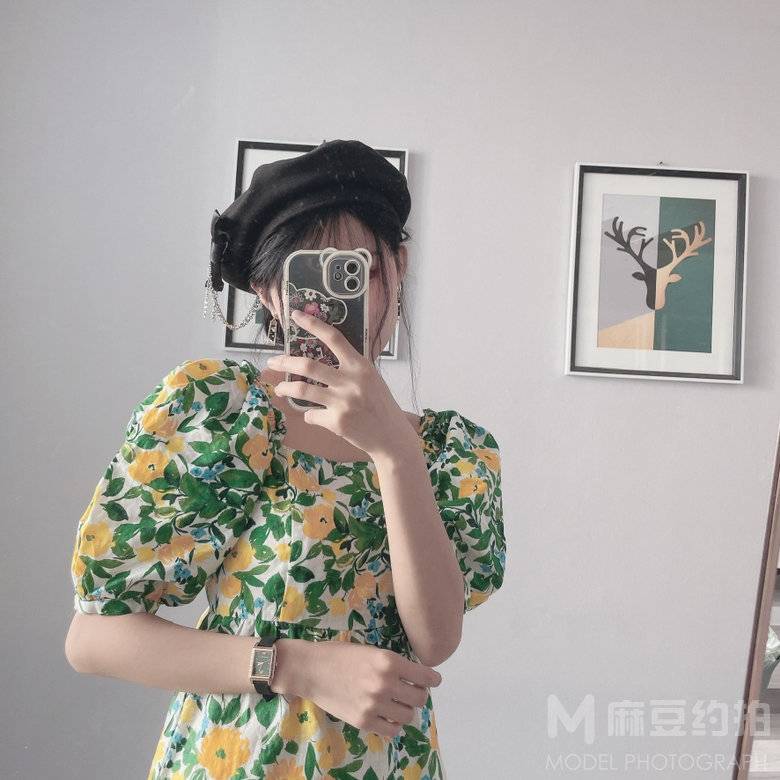 校园模特