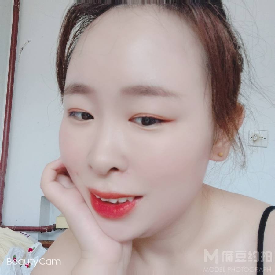纪实模特