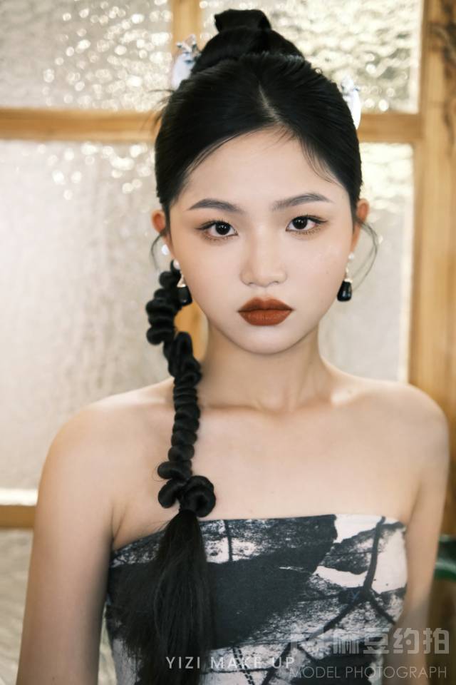 校园模特