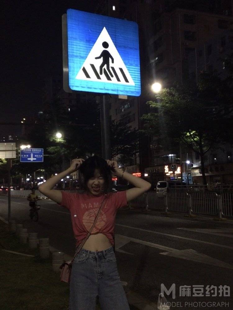 夜景模特