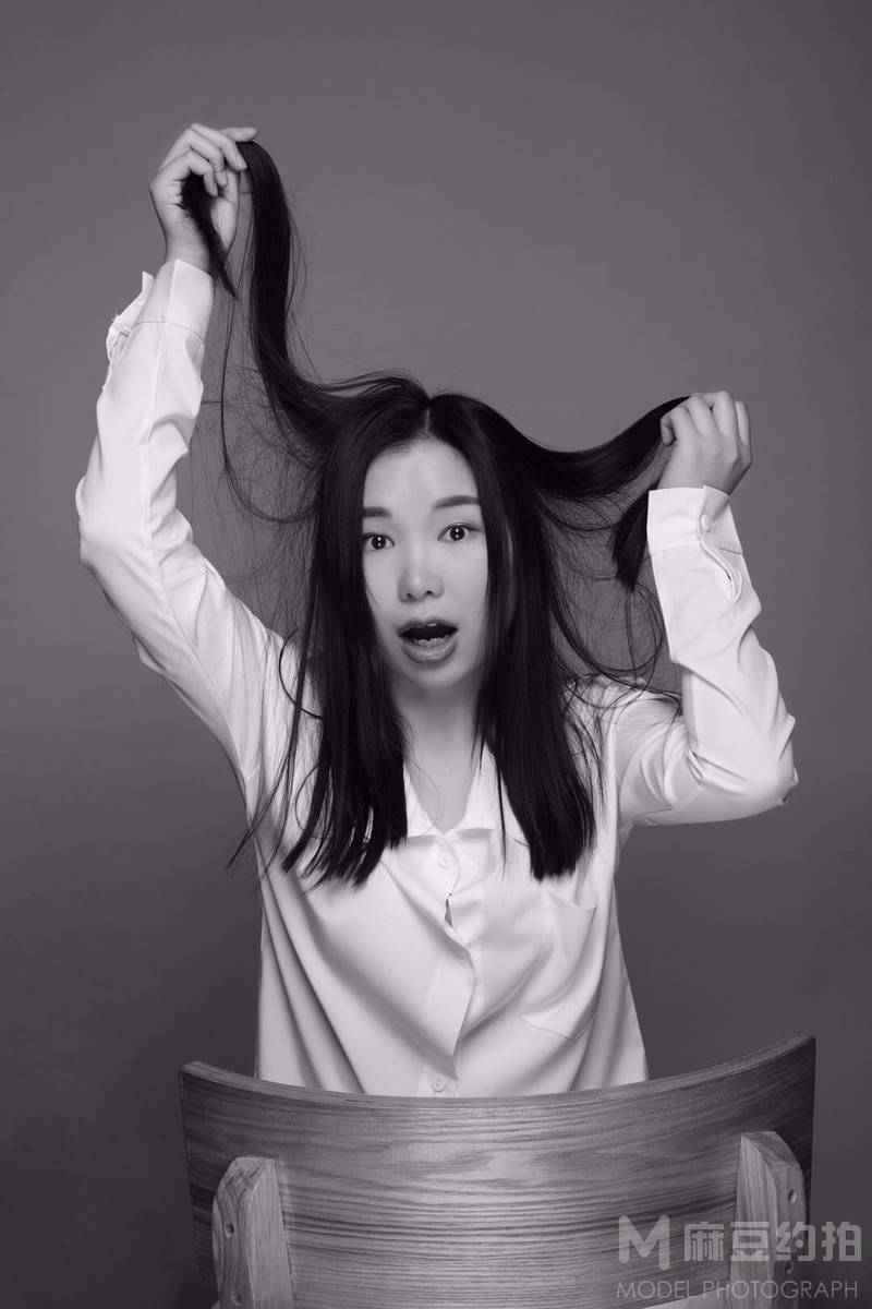 黑白模特
