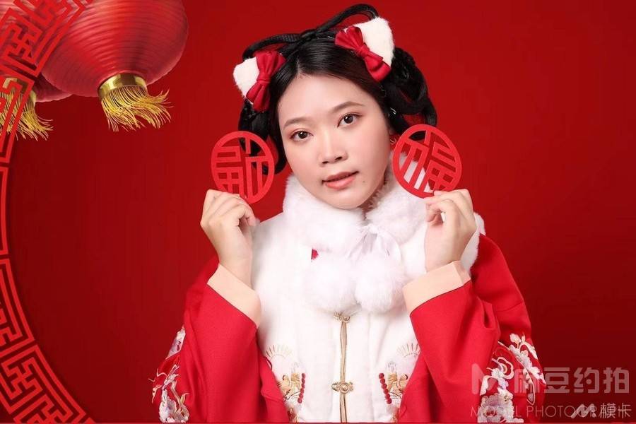 汉服模特