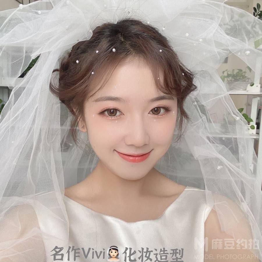 妆容模特