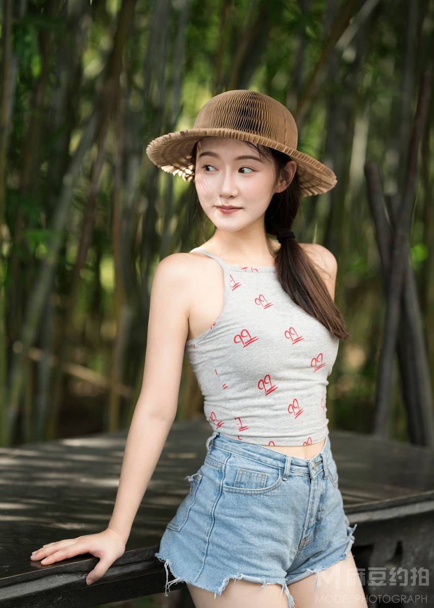 清新模特
