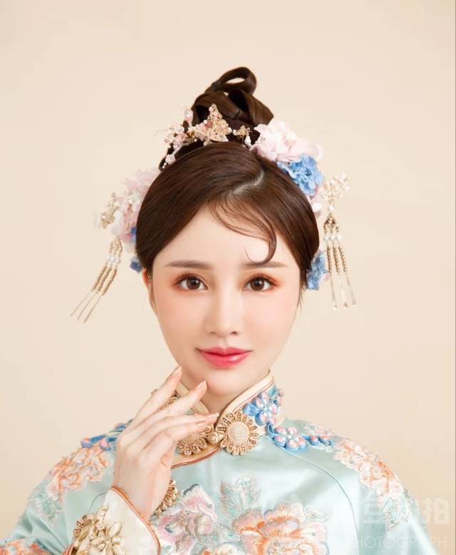 妆容模特