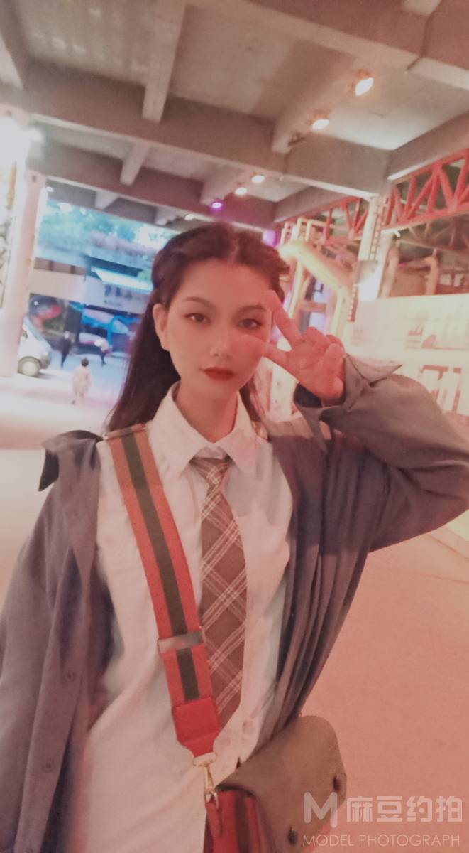 情侣模特