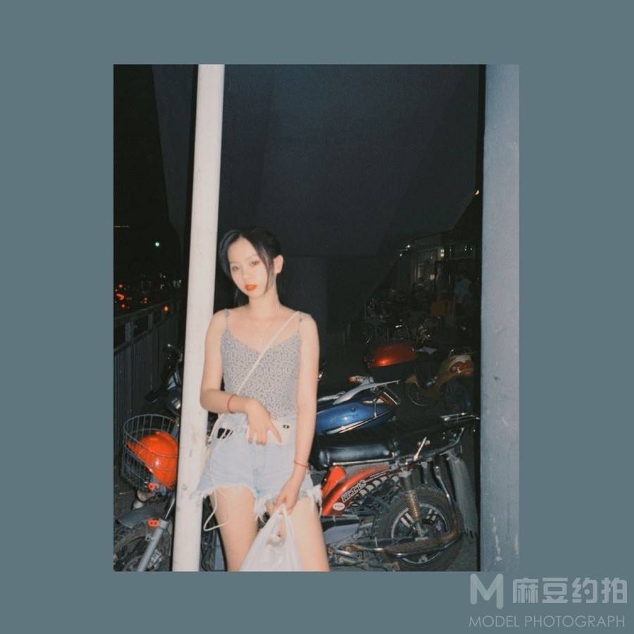 校园模特