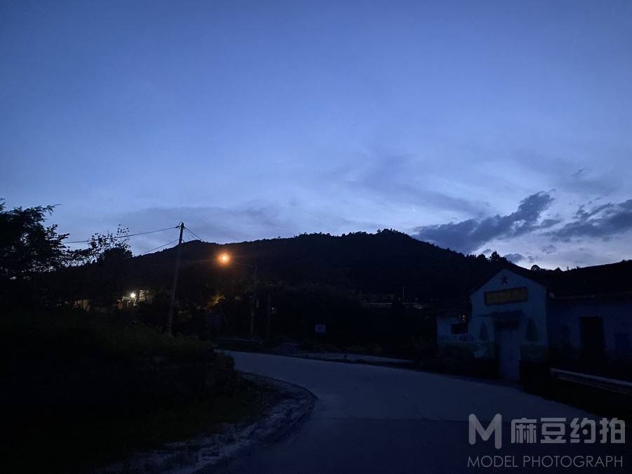 夜景模特