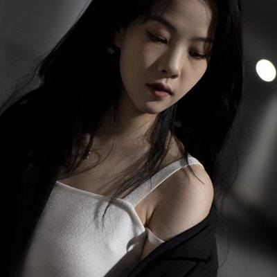 黑白模特