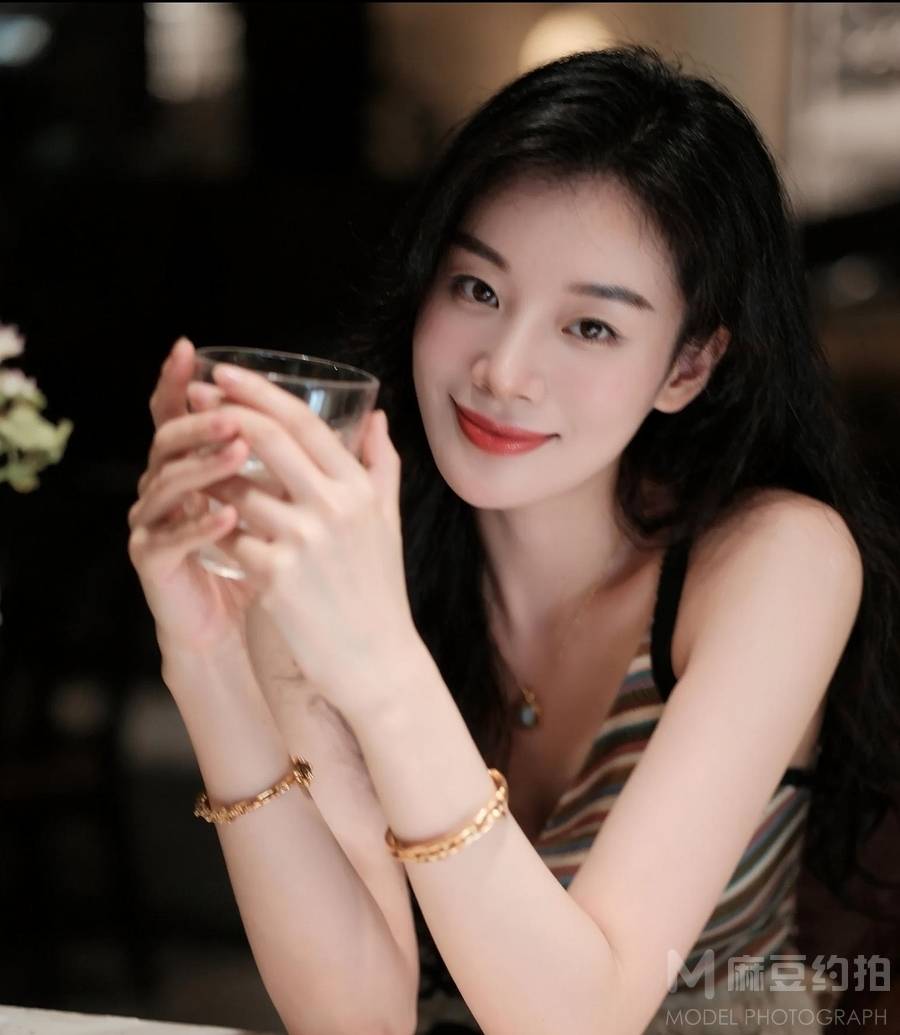 胶片模特