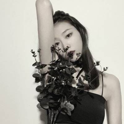 黑白模特