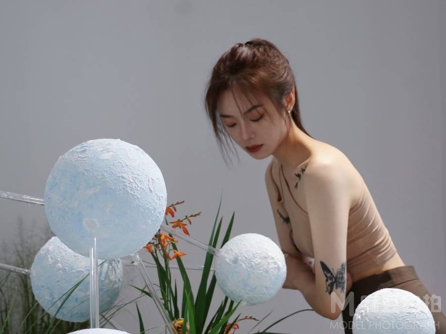 清新模特