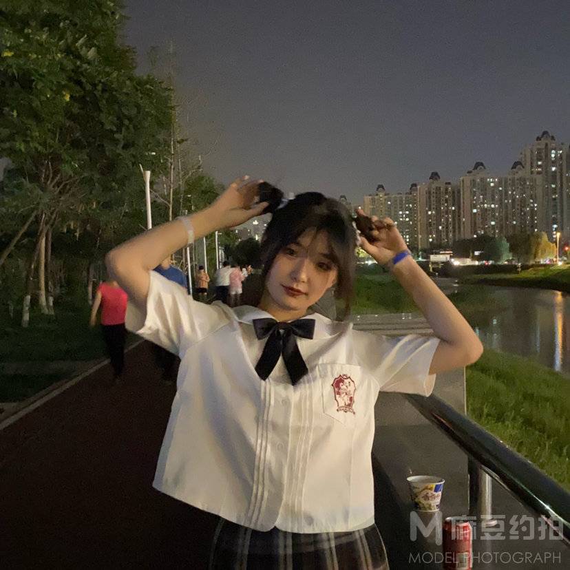 校园模特