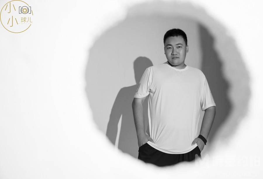 黑白模特