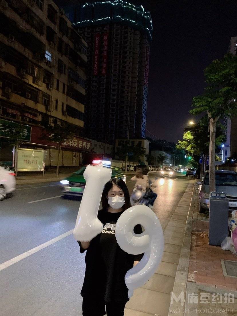 夜景模特