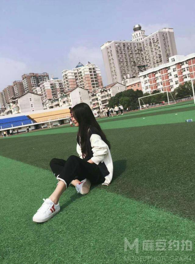 校园模特
