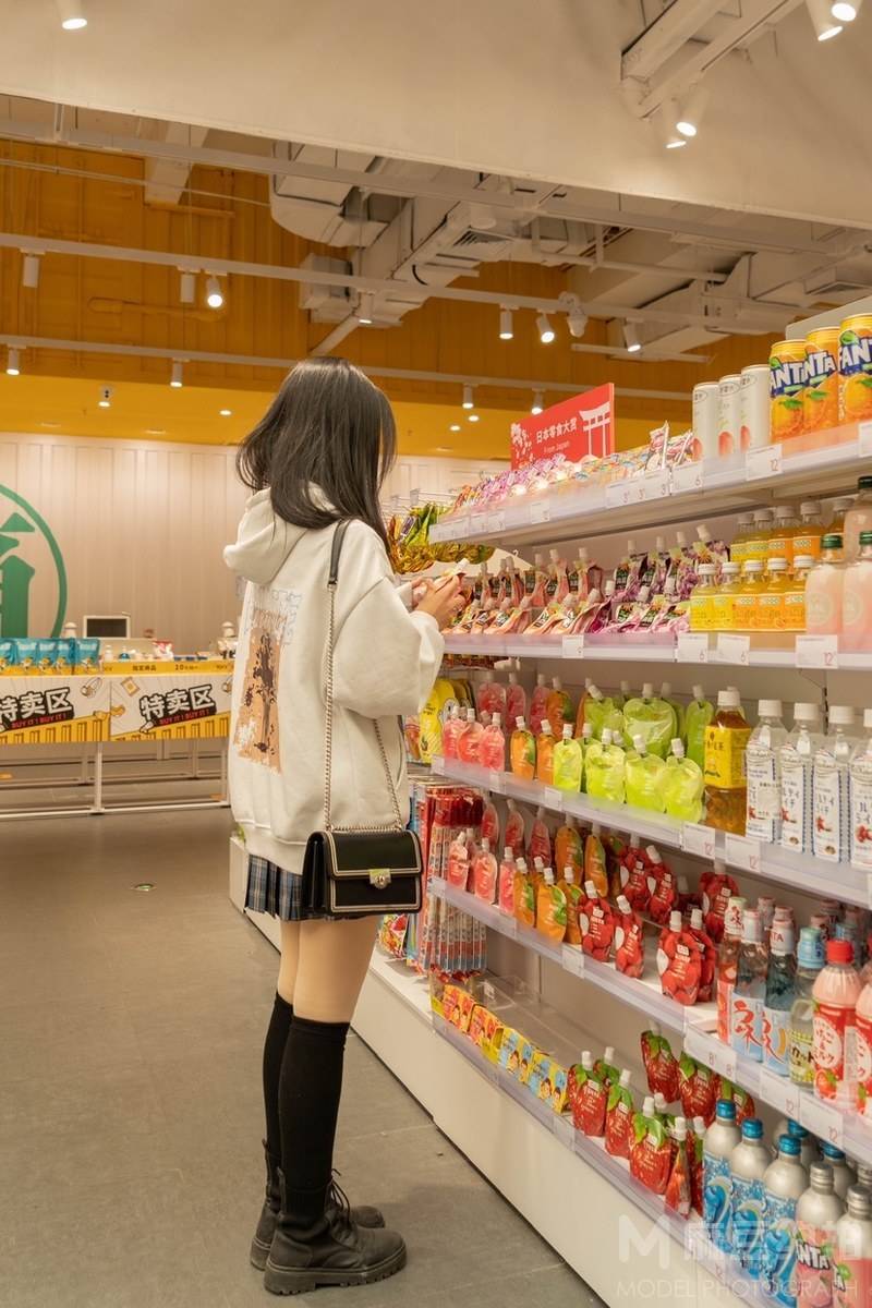 校园模特