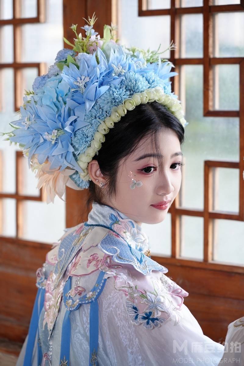 妆容模特