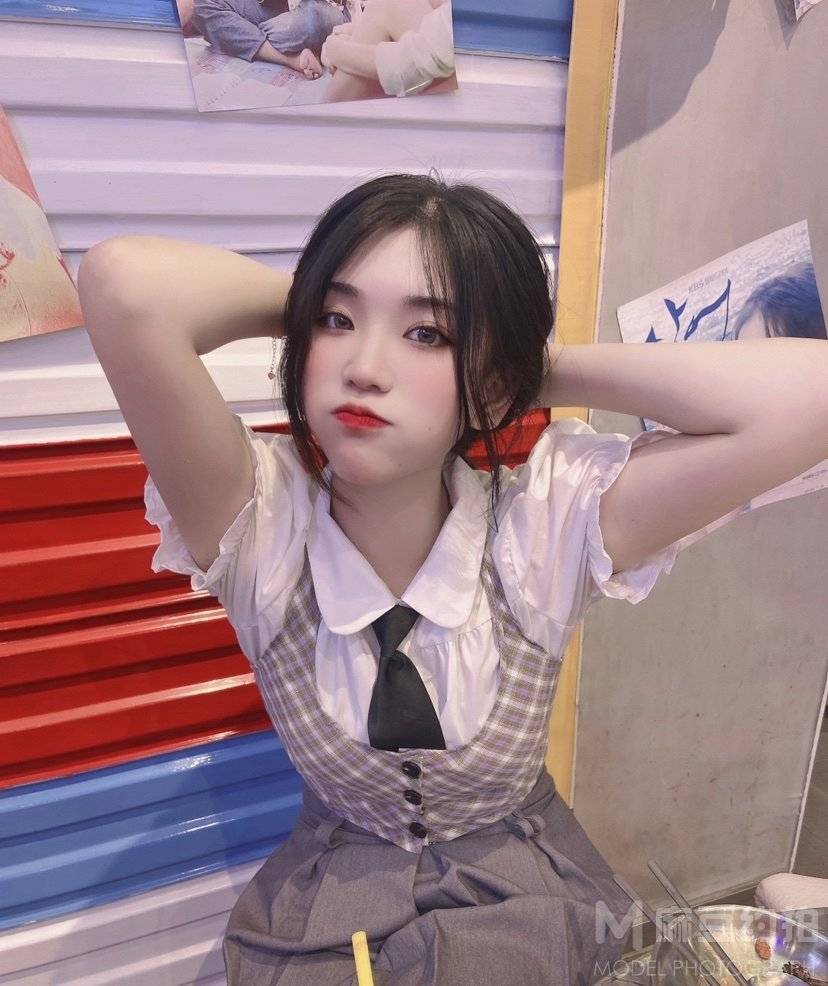 校园模特