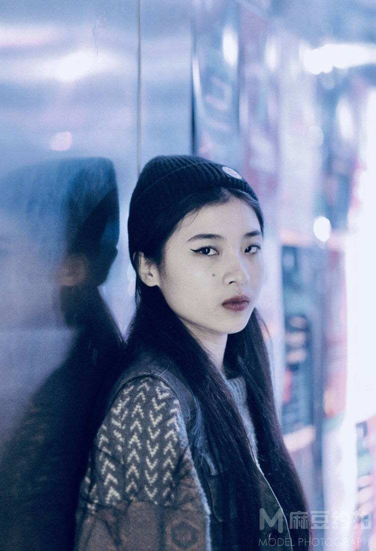 情绪模特