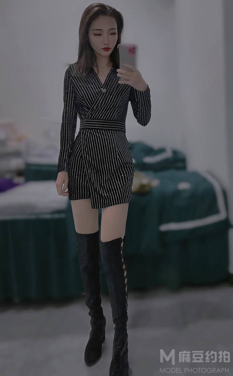 黑白模特