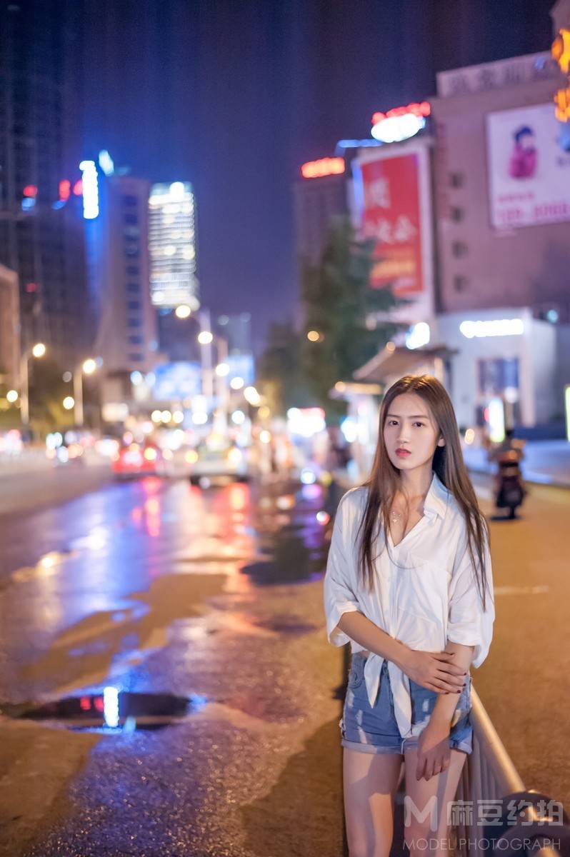 夜景模特