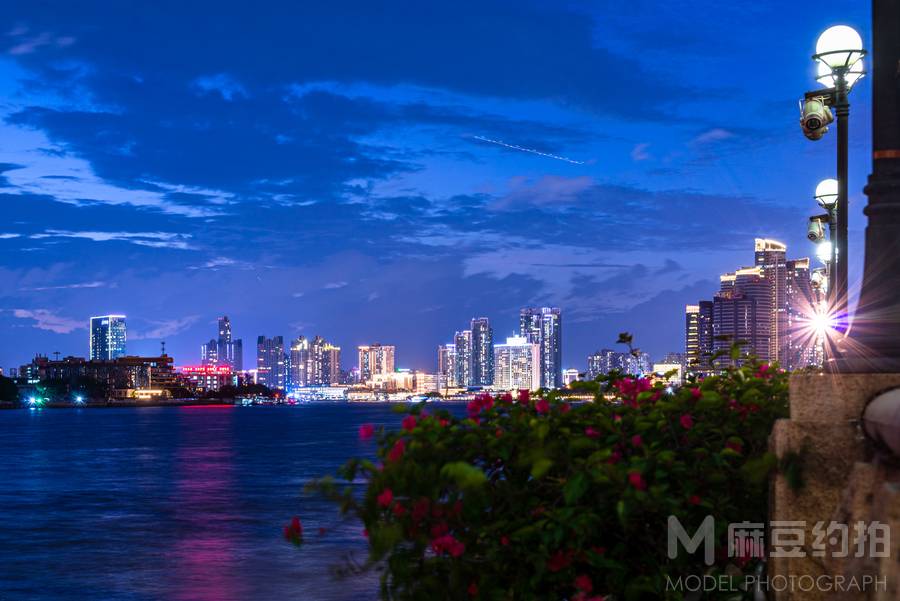 夜景模特
