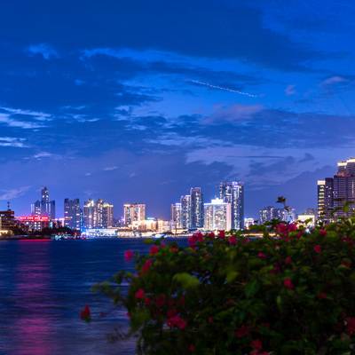 夜景模特