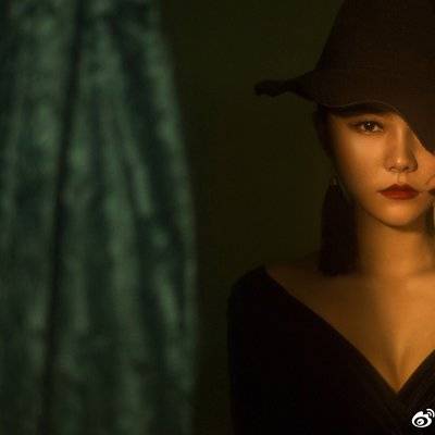 黑白模特