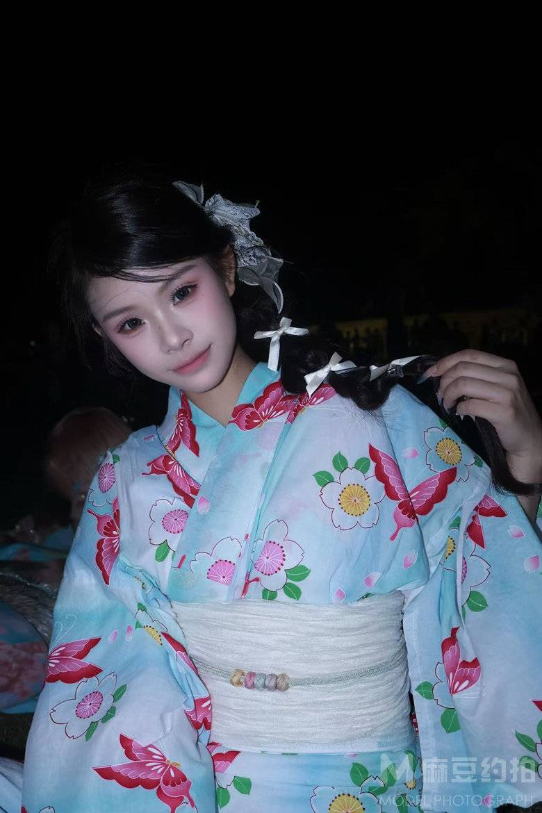 和服模特