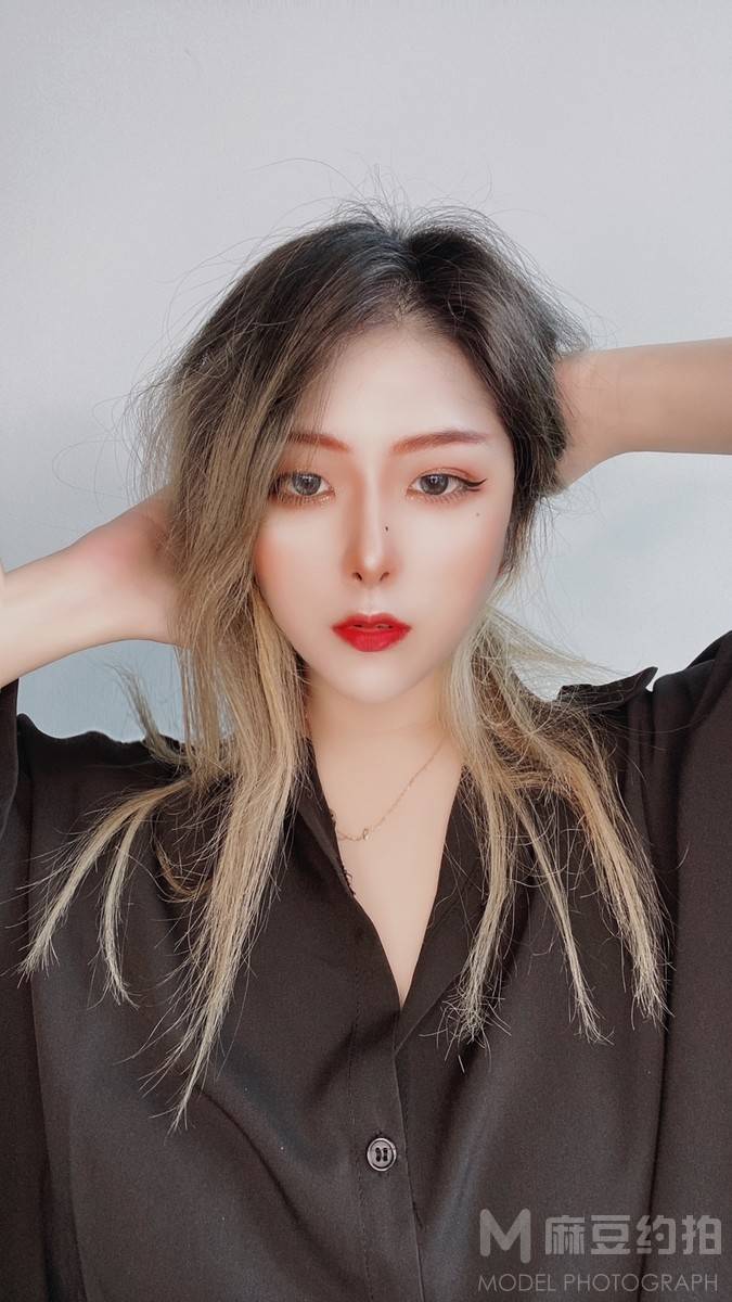 暗黑模特