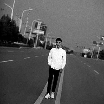 黑白模特