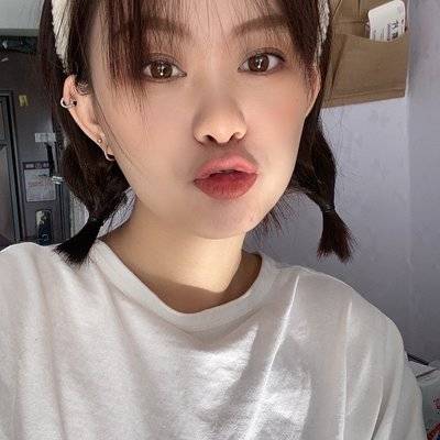 黑白模特