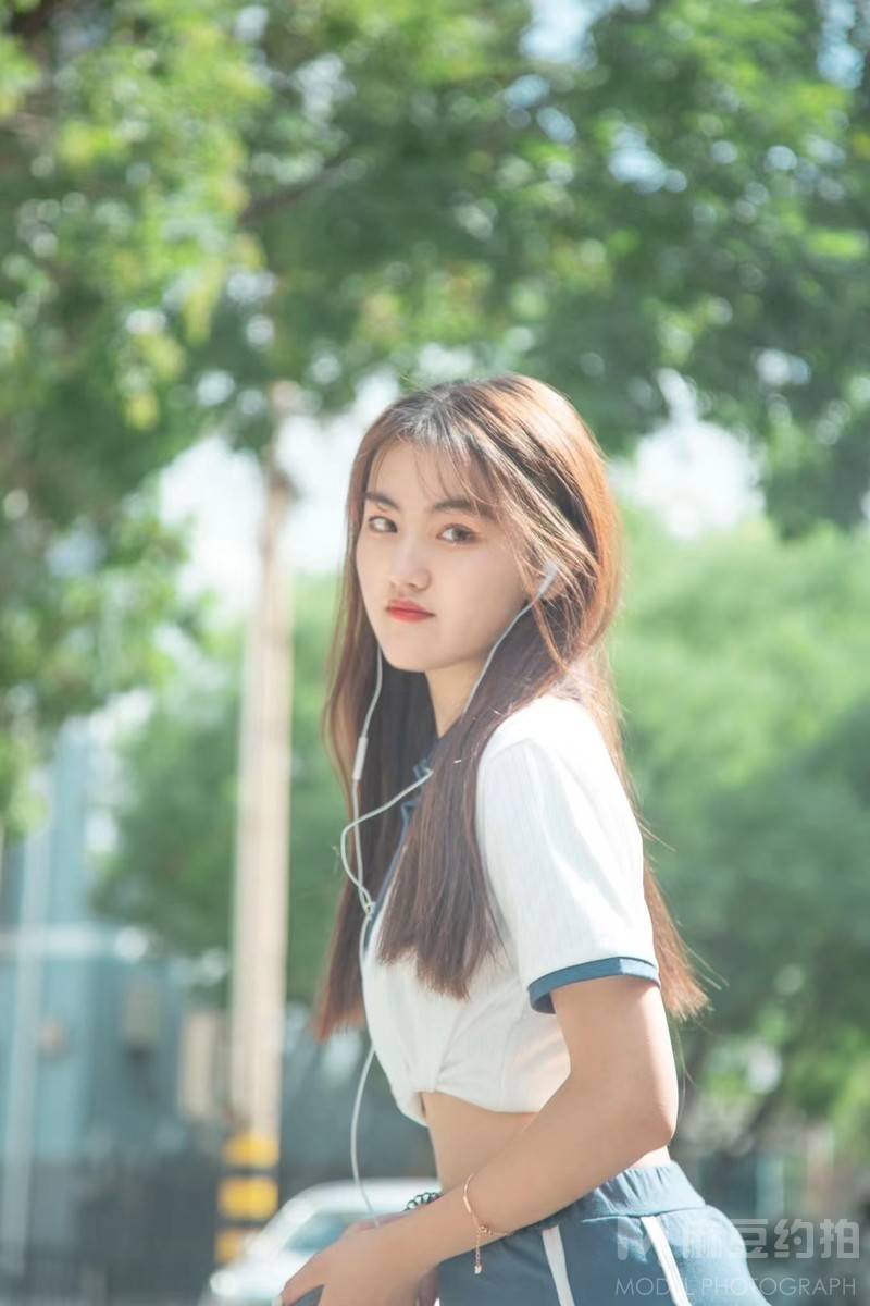 清新模特