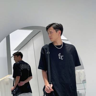 黑白模特