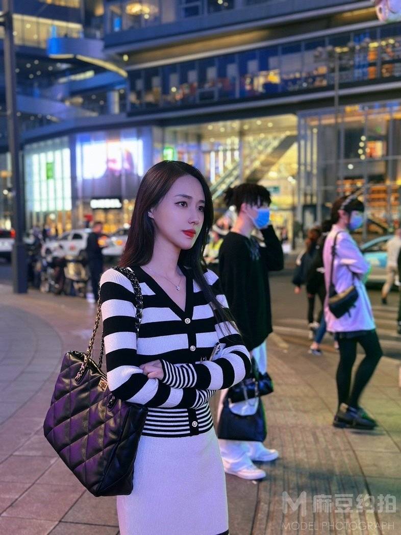 夜景模特