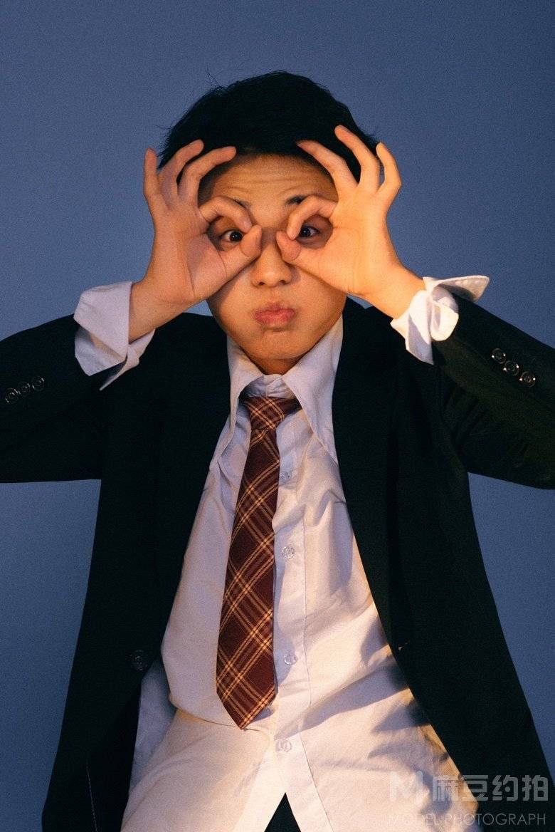 情绪模特