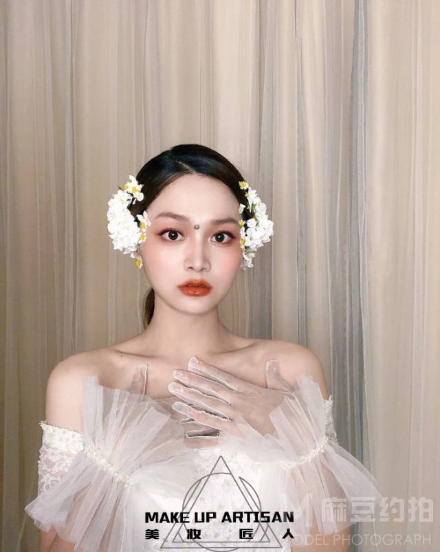 妆容模特