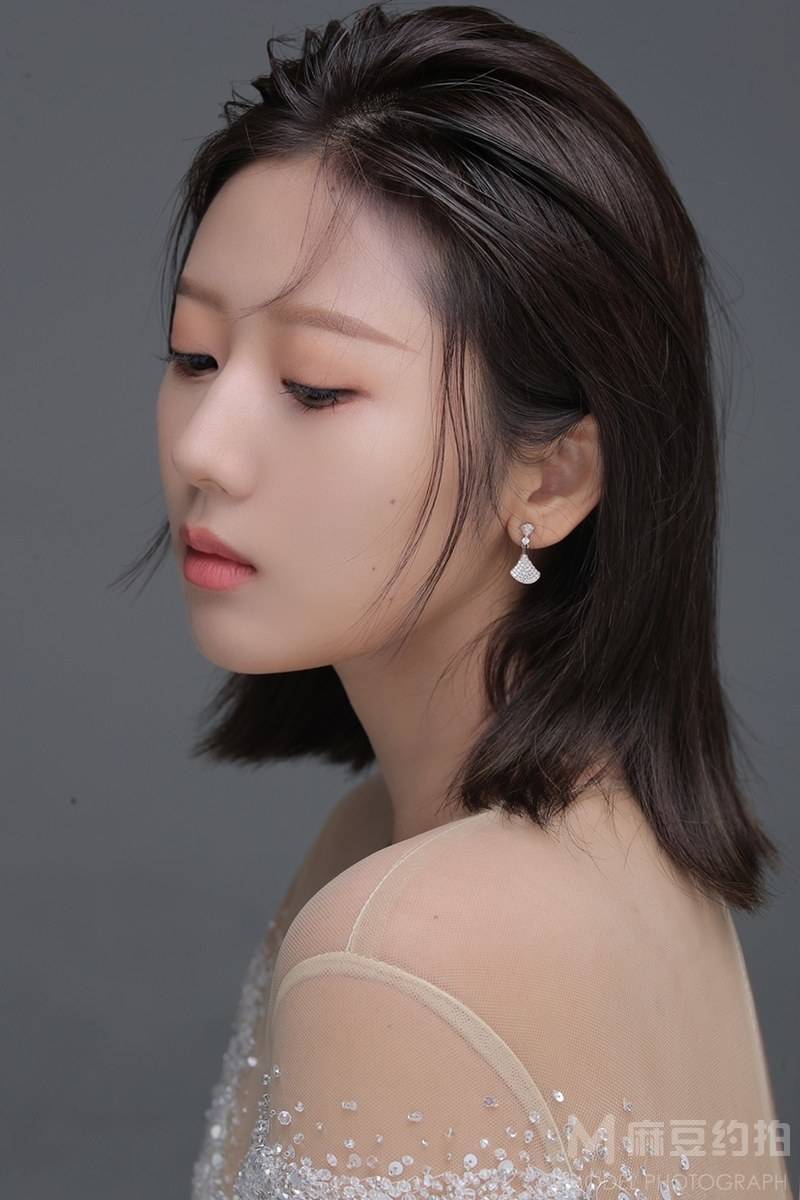 胶片模特